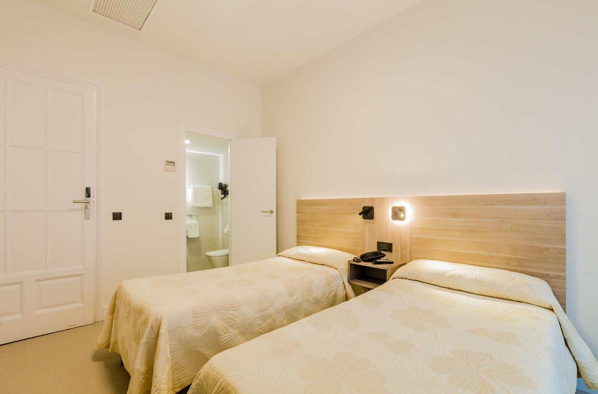 Hostal Excelsior Madrid Exteriör bild